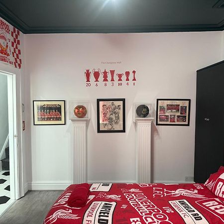Вилла Anfield Abode - Entire Lfc Themed House Ливерпуль Экстерьер фото